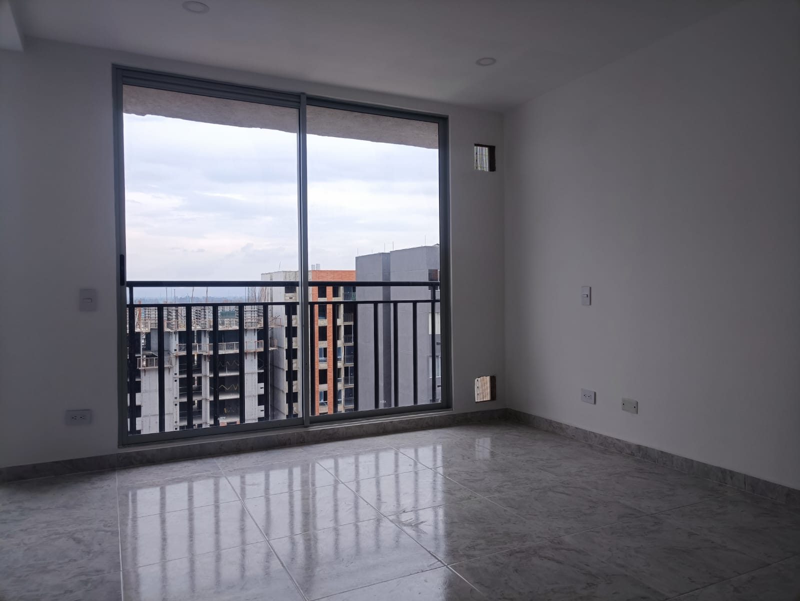 FONTIBON PUENTE GRANDE VENTA APARTAMENTO en FONTIBON PUENTE GRANDE, Bogotá