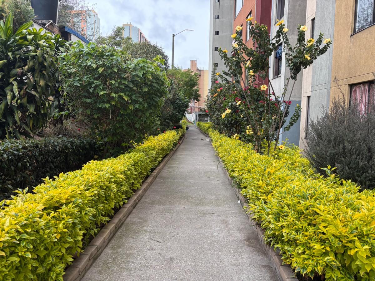 PRIMAVERA OCCIDENTAL VENTA APARTAMENTO en PRIMAVERA OCCIDENTAL, Bogotá